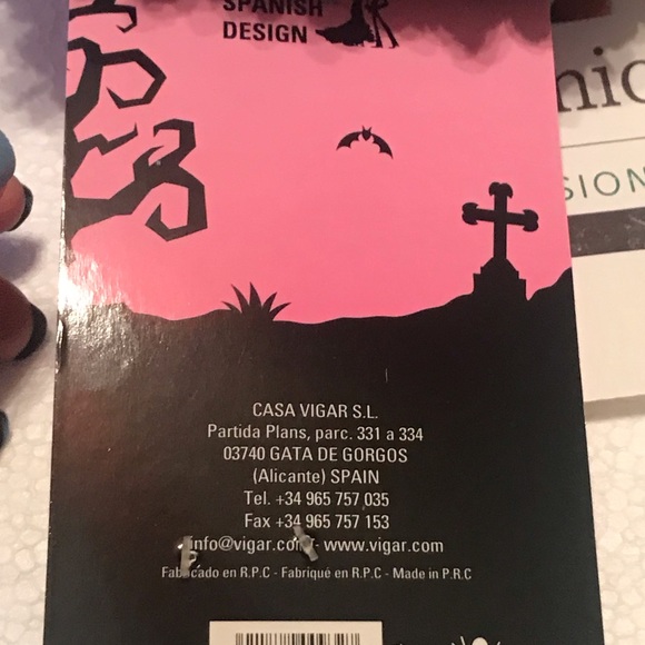 New Black Skully Rhinestone Eyes Microfibre Duster (I-9) - Picture 16 of 16